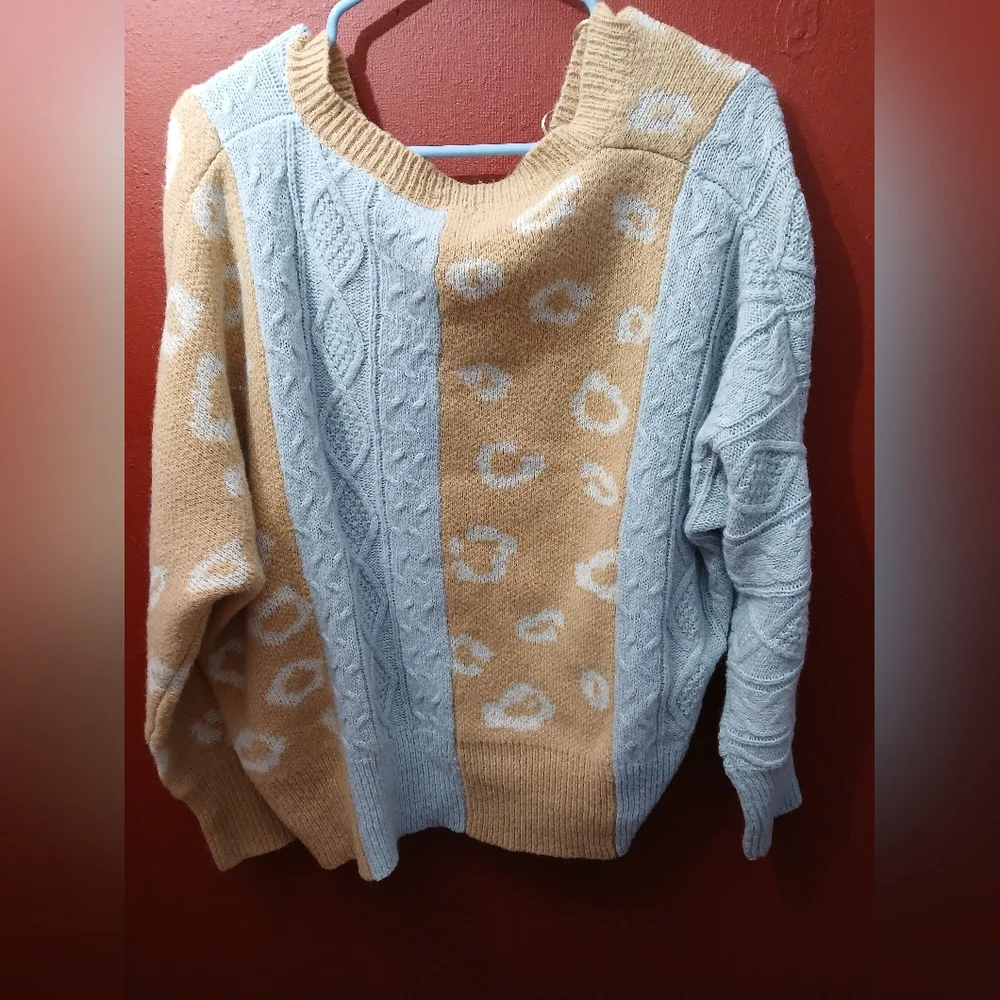Two-Tone V-Neck Women Sweater